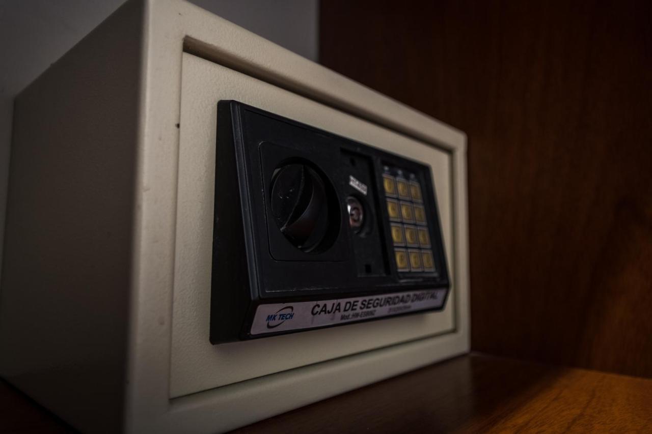 Costalago Suites- By Hvh ヴィラ・カルロス・パス エクステリア 写真